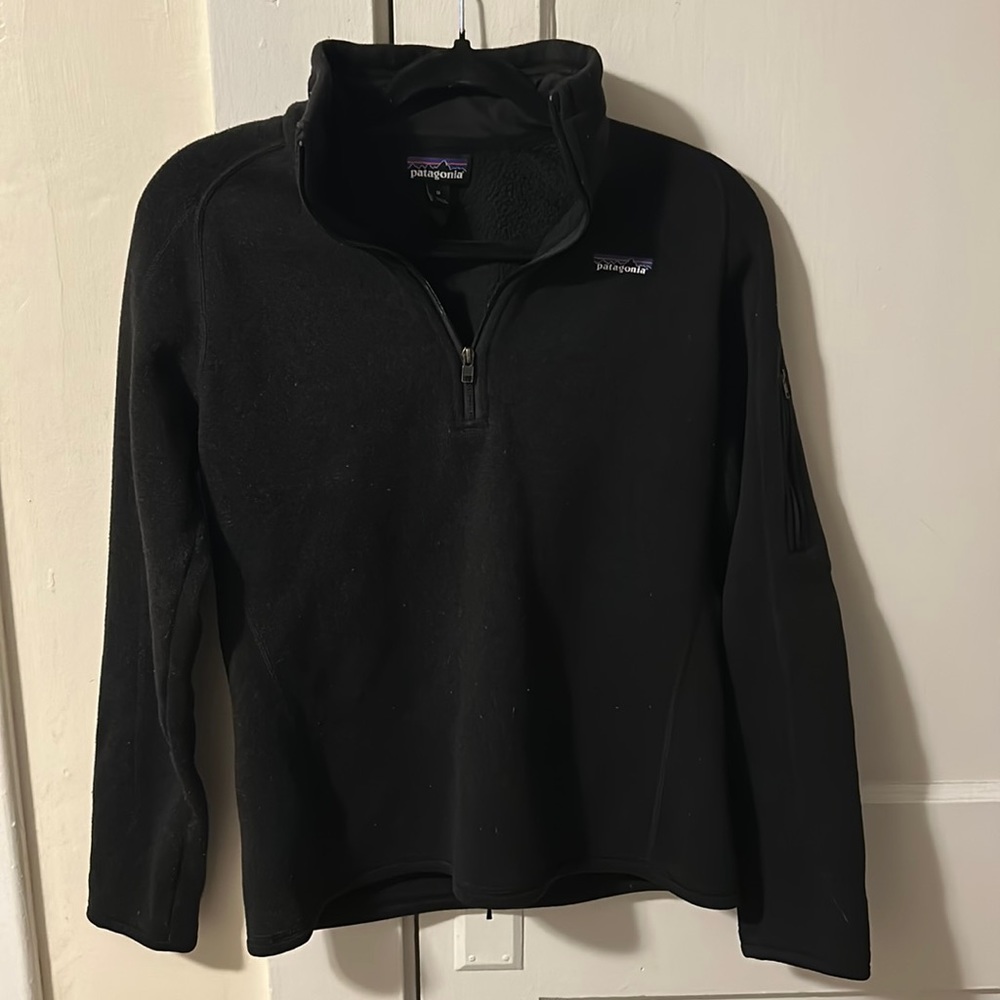 Black quarter zip Patagonia jacket. Size Medium. Almost like new.